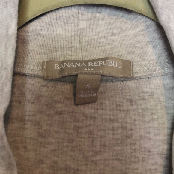 Banana Republic Sweater🍌 - Picture 4 of 5